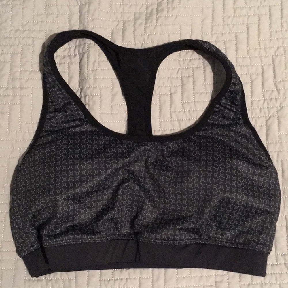 Orange theory sport bra with removeable cups
